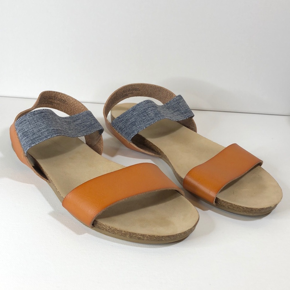Tan/Grey Sandals